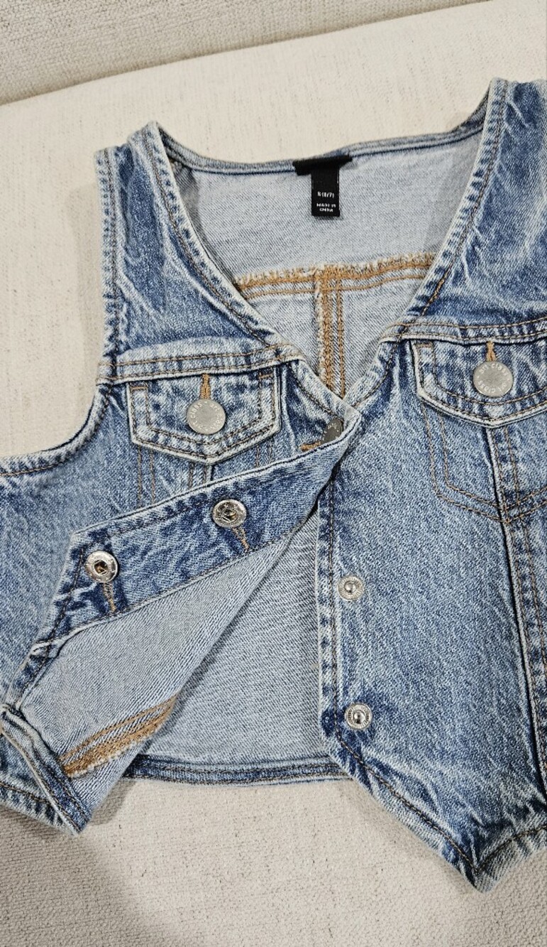 Classic Light Blue Denim Jeans Vest - Women - Picture 3 of 4